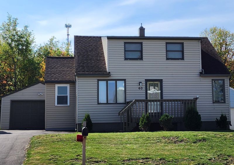 60 Vermillion Dr, Virginia, MN 55792