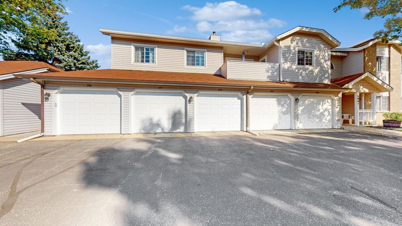 4061 Maureen Dr NE #206, Columbia Heights, MN 55421