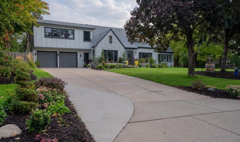 4508 Sunset Rg, Golden Valley, MN 55416