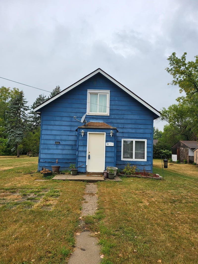108 2nd St N, Dundas, MN 55019