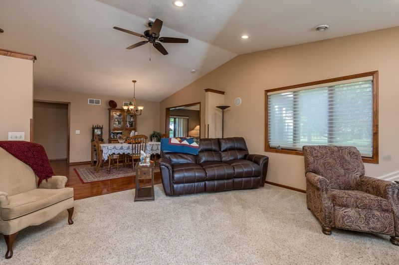 222 6th St NE, Montgomery, MN 56069
