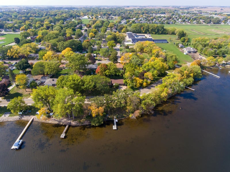 1001 Clear Lake Dr, Waseca, MN 56093