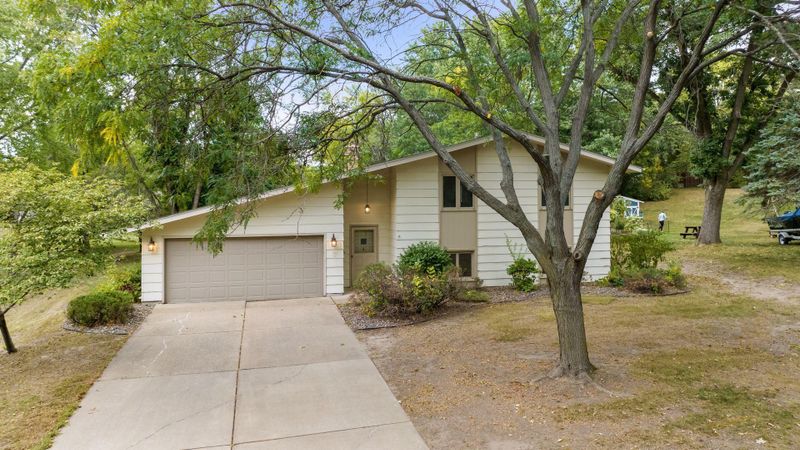 806 Rainbow Ct, Stillwater, MN 55082