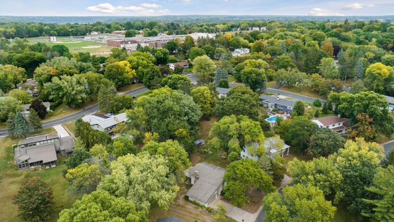 806 Rainbow Ct, Stillwater, MN 55082