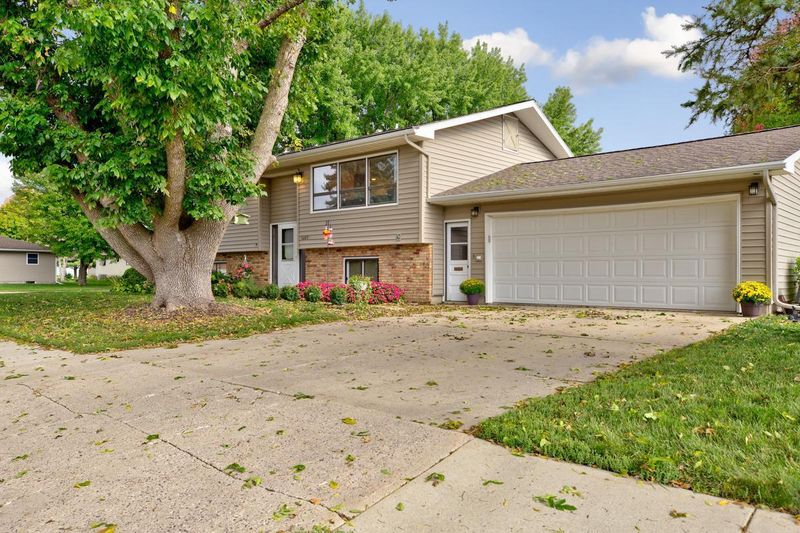 1607 Sunset Ave, New Ulm, MN 56073