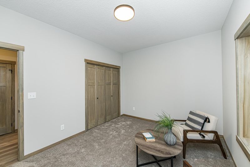843 Towne Dr NE, Byron, MN 55920