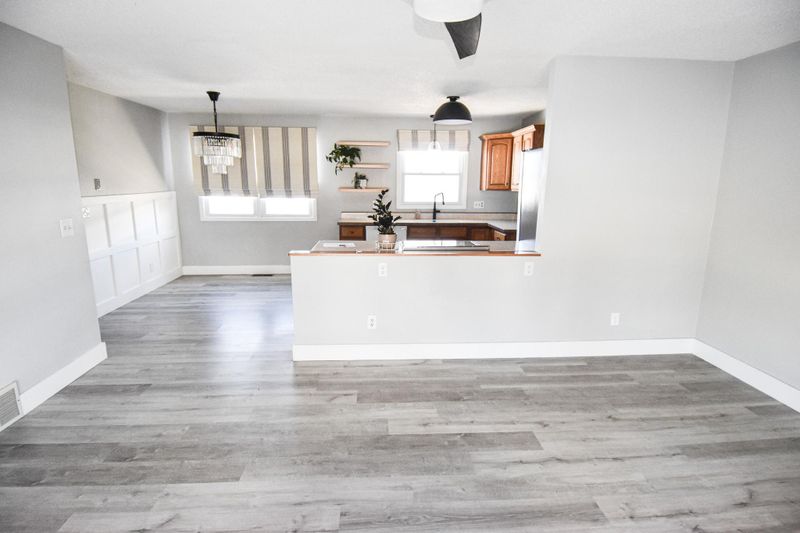316 Cardinal Ave, Thief River Falls, MN 56701
