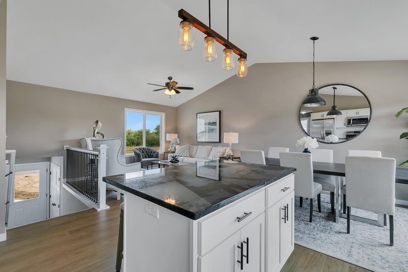 31018 Goldfinch, Rockville, MN 56369