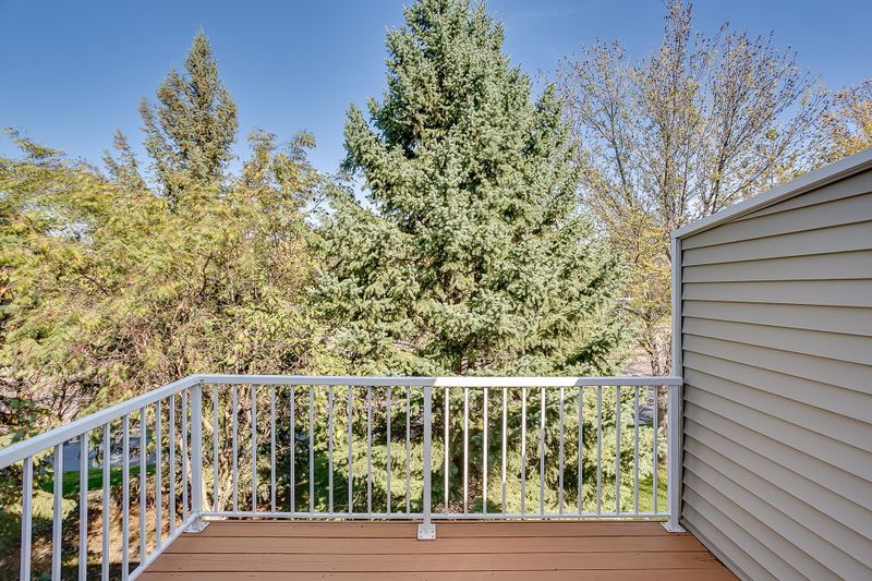 5052 Bluff Heights Trl SE, Prior Lake, MN 55372