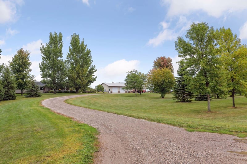 16460 100th St SW, Cokato, MN 55321