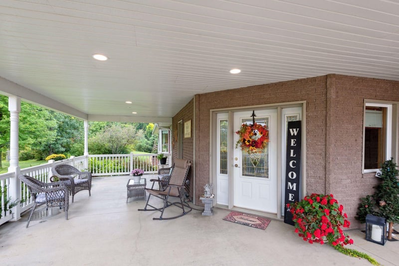 16460 100th St SW, Cokato, MN 55321