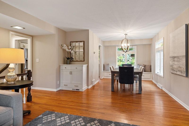 5429 Halifax Ln, Edina, MN 55424