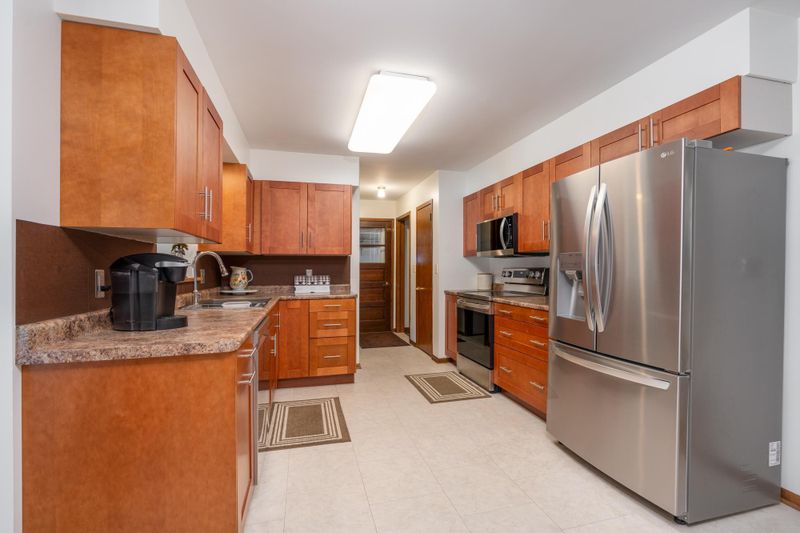 1204 10th St SE, Willmar, MN 56201