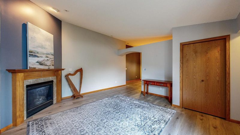 302 N Park Ct, Spring Valley, MN 55975