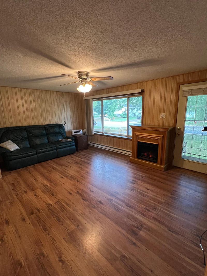 816 3rd Ave S, Waite Park, MN 56387