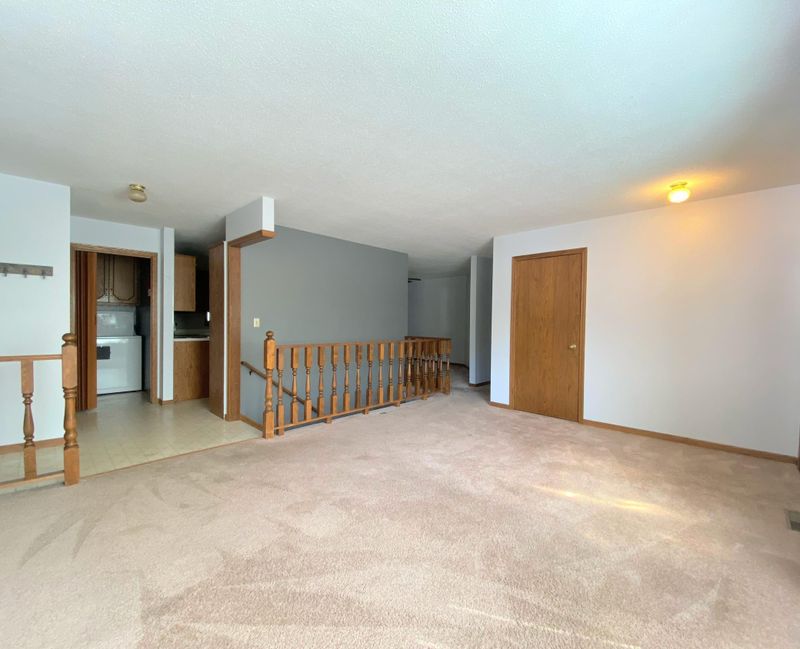 277 Balsam Dr, Foley, MN 56329