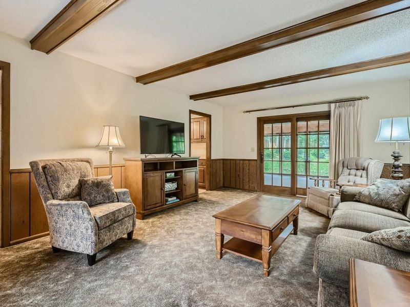 1257 Ingerson Rd, Arden Hills, MN 55112