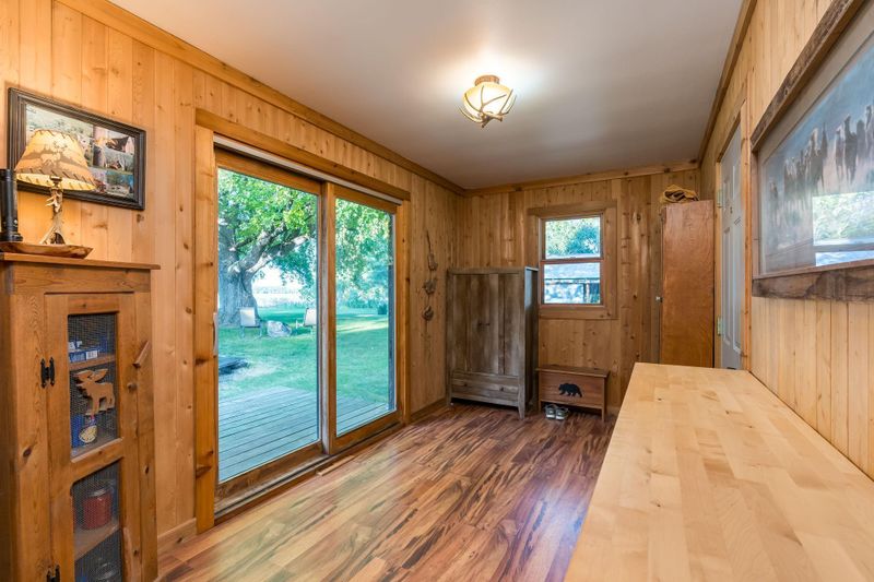 34986 141st Ave, Montgomery, MN 56069