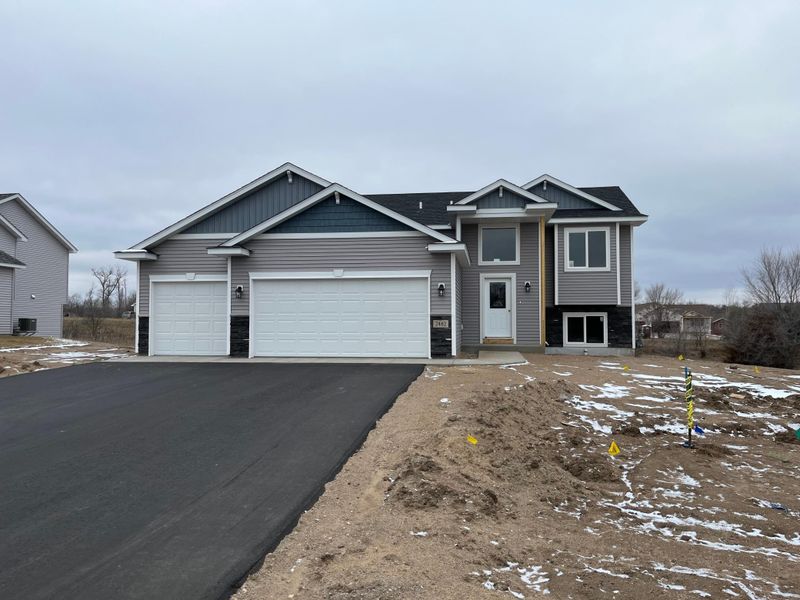 2462 Gold Ln, Saint Augusta, MN 56301