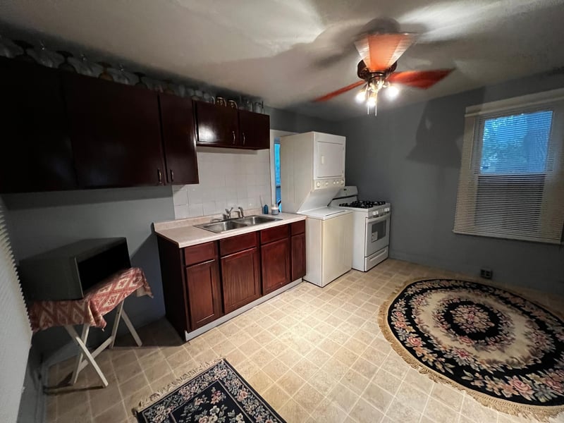 573 Orleans St, Saint Paul, MN 55107