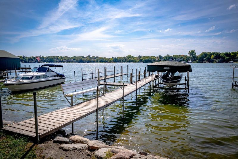 1748 Avocet Ln, Mound, MN 55364