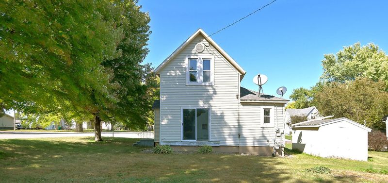 421 Birch Ave N, New Richland, MN 56072
