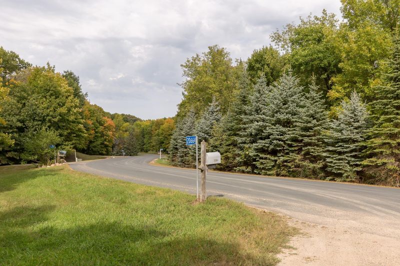 20664 Lake Ridge Dr, Prior Lake, MN 55372