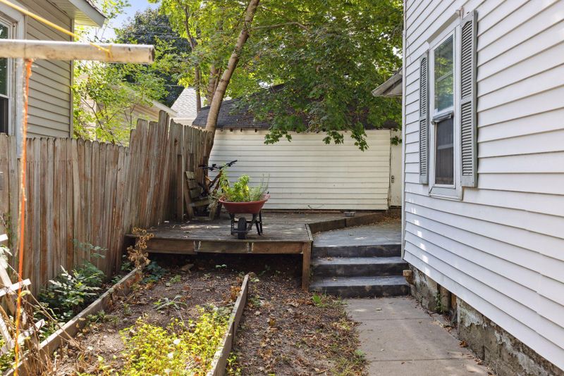 132 Wyoming St E, Saint Paul, MN 55107