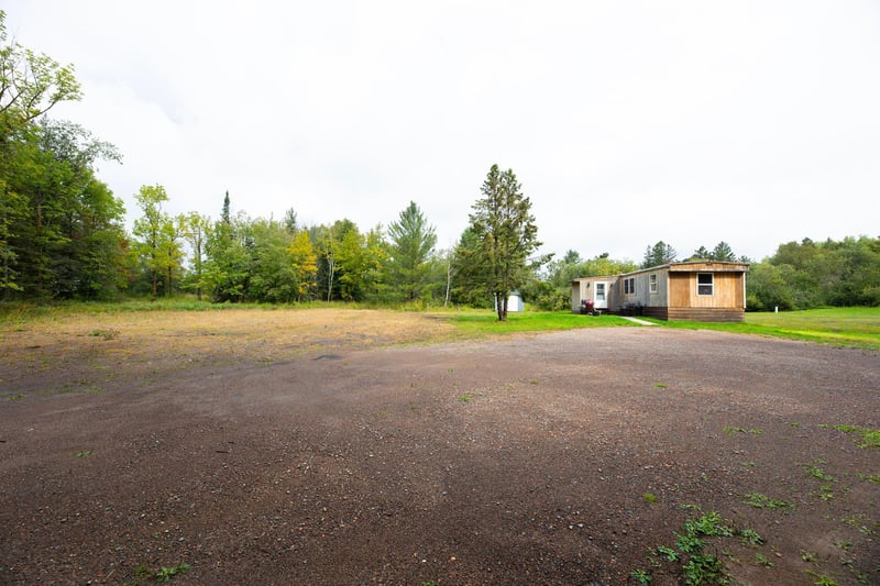 239 E Highway 61, Esko, MN 55733