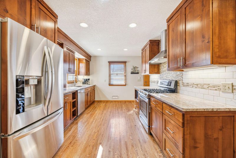 10601 Juniper St NW, Coon Rapids, MN 55448