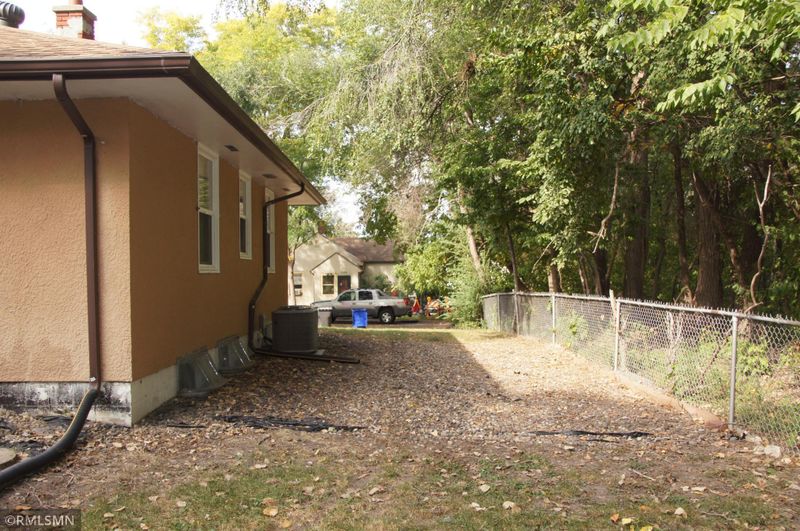 1108 Wilson Ave, Saint Paul, MN 55106