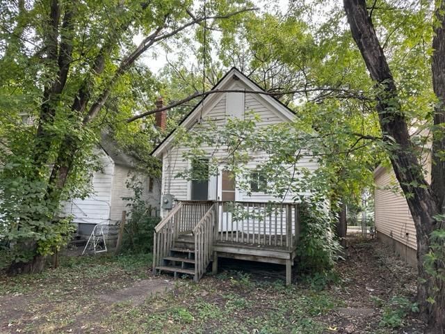 855 Marion St, Saint Paul, MN 55117