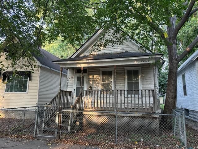 855 Marion St, Saint Paul, MN 55117