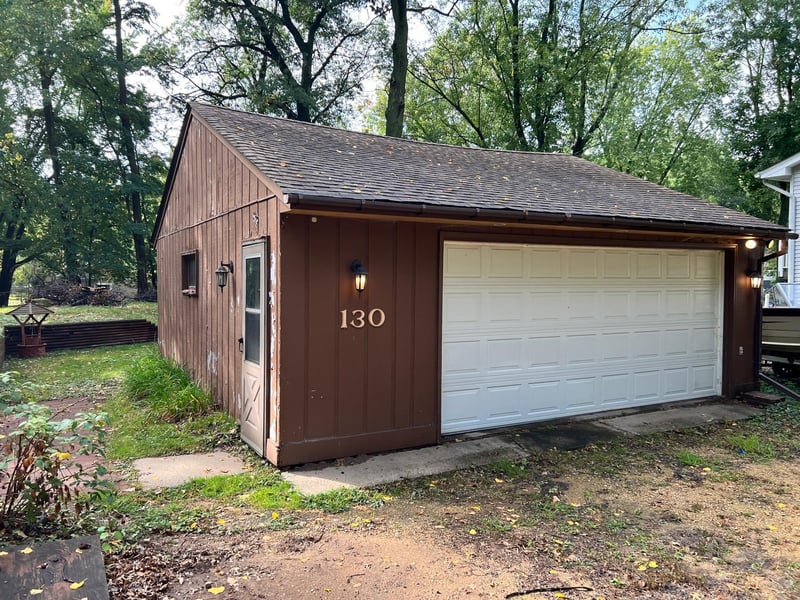 130 Dahlia St, Mahtomedi, MN 55115