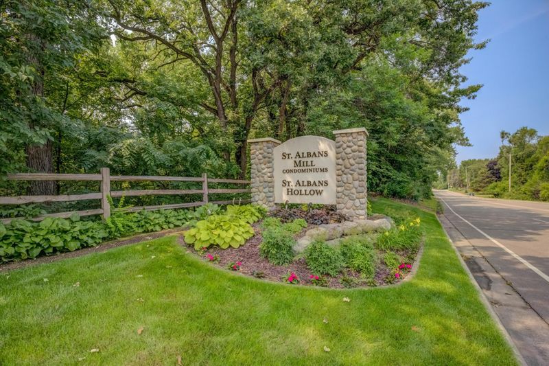 3030 Saint Albans Mill Rd #203, Minnetonka, MN 55305