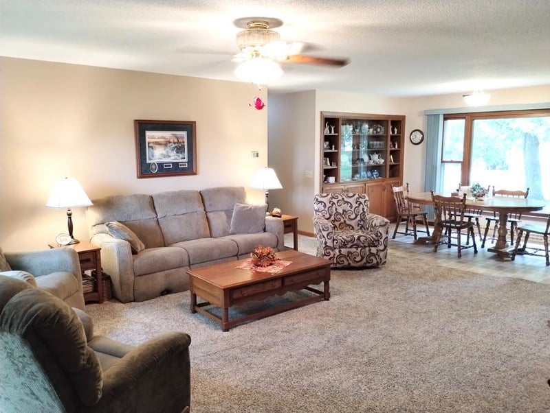 27078 N Lake Rd, Sleepy Eye, MN 56085