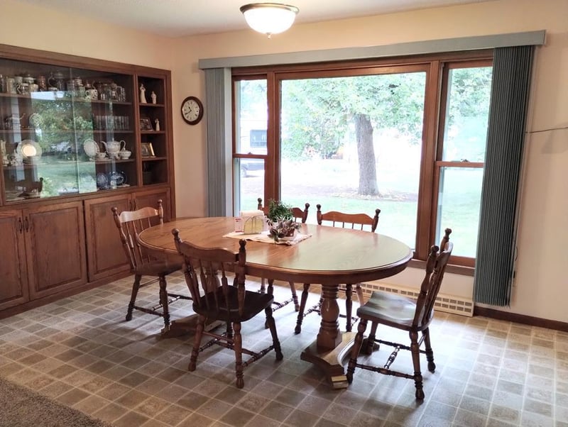 27078 N Lake Rd, Sleepy Eye, MN 56085