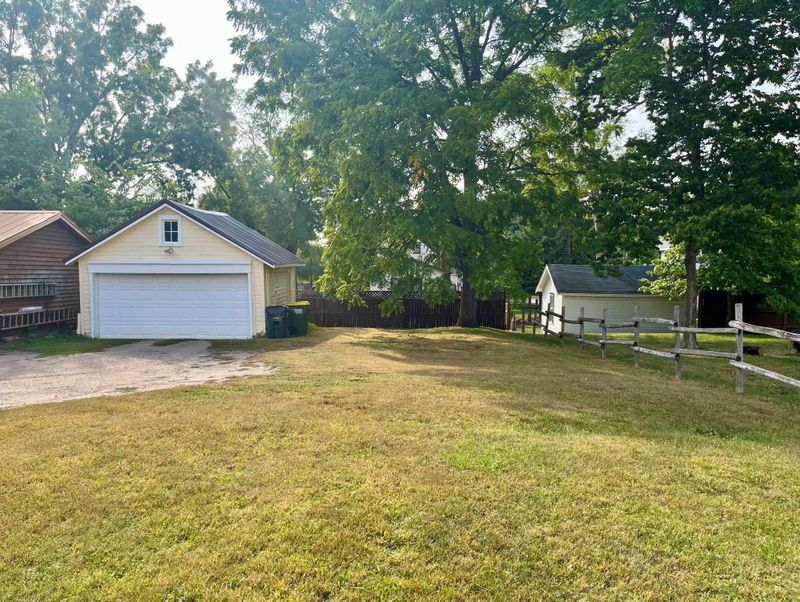 608 4th St SE, Willmar, MN 56201