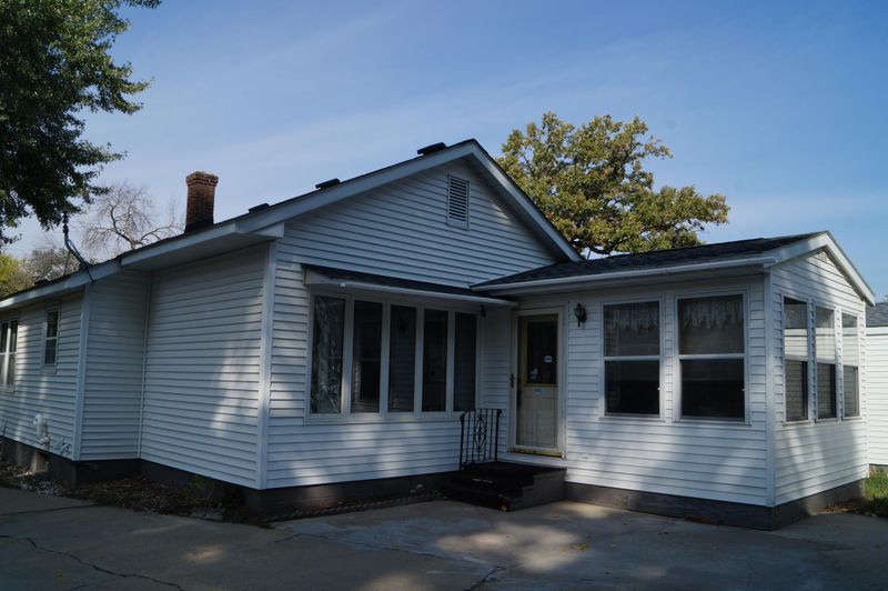 207 12th St SE, Austin, MN 55912