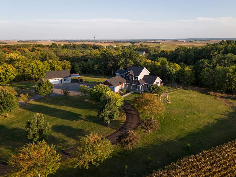 23535 Leeann Dr, Hampton, MN 55031