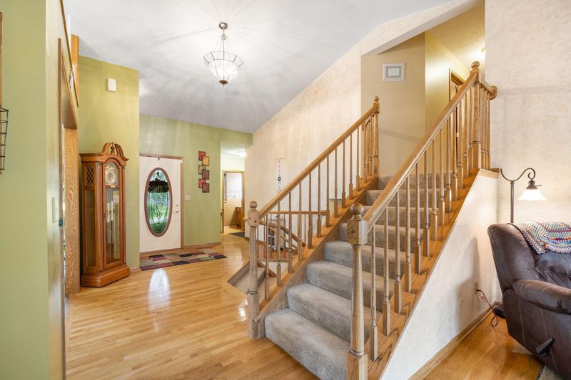 7831 Jocelyn Ave S, Cottage Grove, MN 55016
