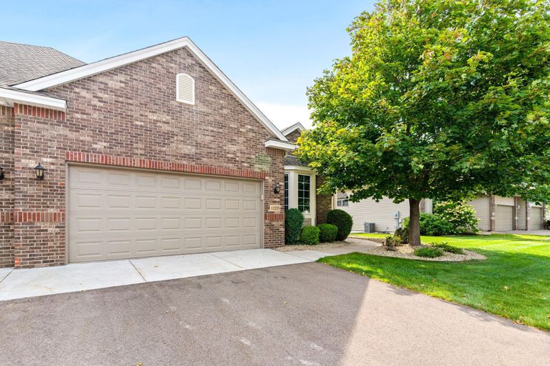 11335 Hillcrest Dr N, Champlin, MN 55316