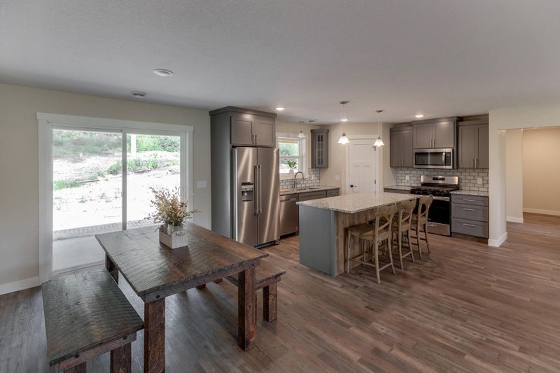 11290 Kennedy Rd, Brainerd, MN 56401