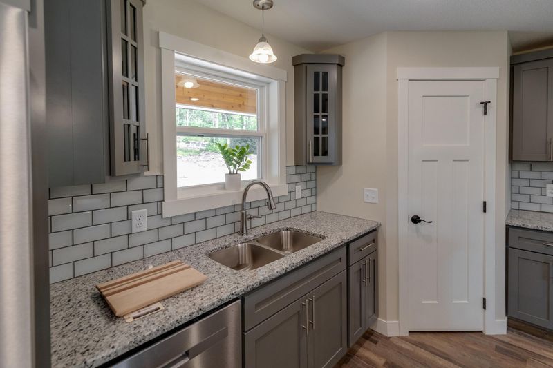 11290 Kennedy Rd, Brainerd, MN 56401