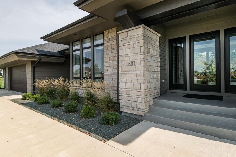 2952 Alderock Ln SW, Rochester, MN 55902