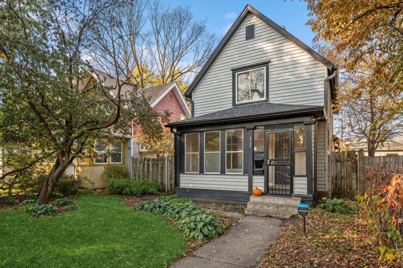 3230 15th Ave S, Minneapolis, MN 55407
