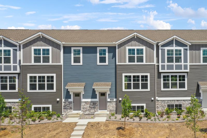 13579 Pine Dr, Rogers, MN 55374