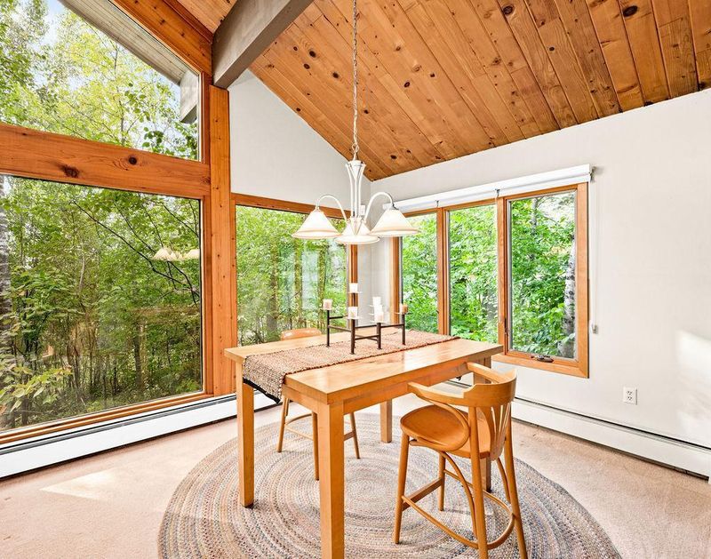 801 Ridgewood Rd, Duluth, MN 55804