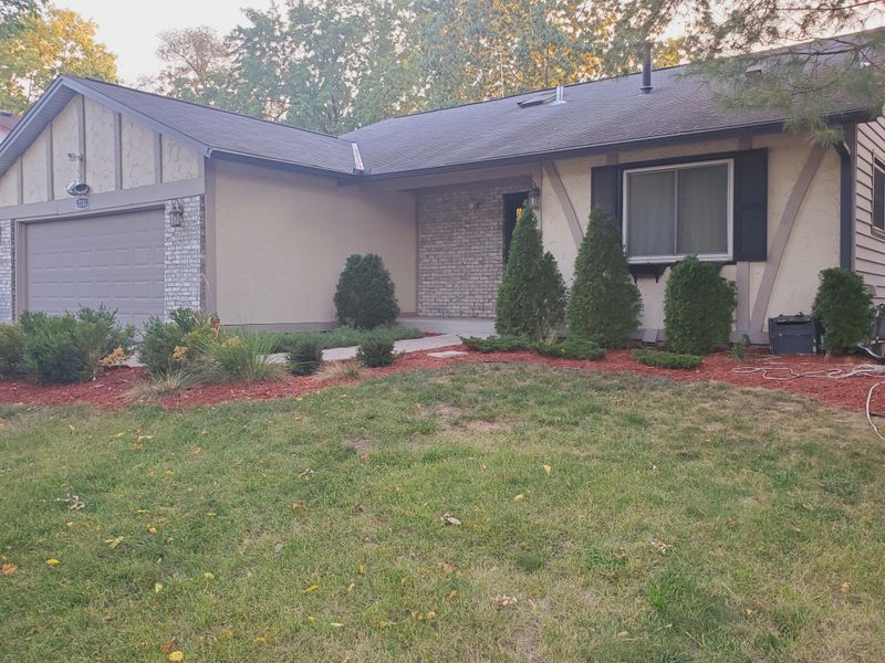 7733 Upton Ave N, Brooklyn Park, MN 55444