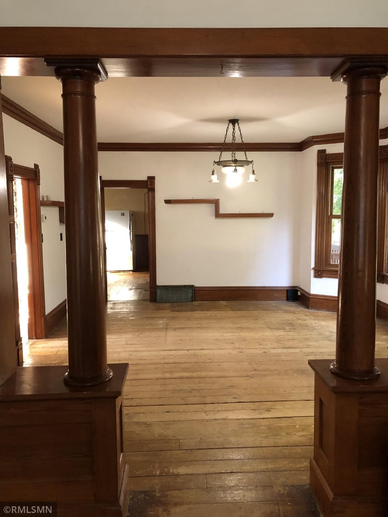 136 Elm St E, Norwood Young America, MN 55368